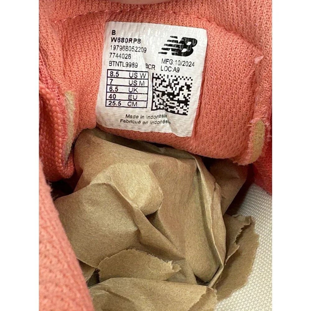 New Balance Fresh Foam 680v8 Womens Size 8.5 B Pink Coral Running Shoes Sneakers